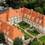 Adalbertus Hotell 3*